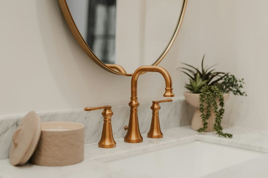 Single Lever Basin Mixer — Gold